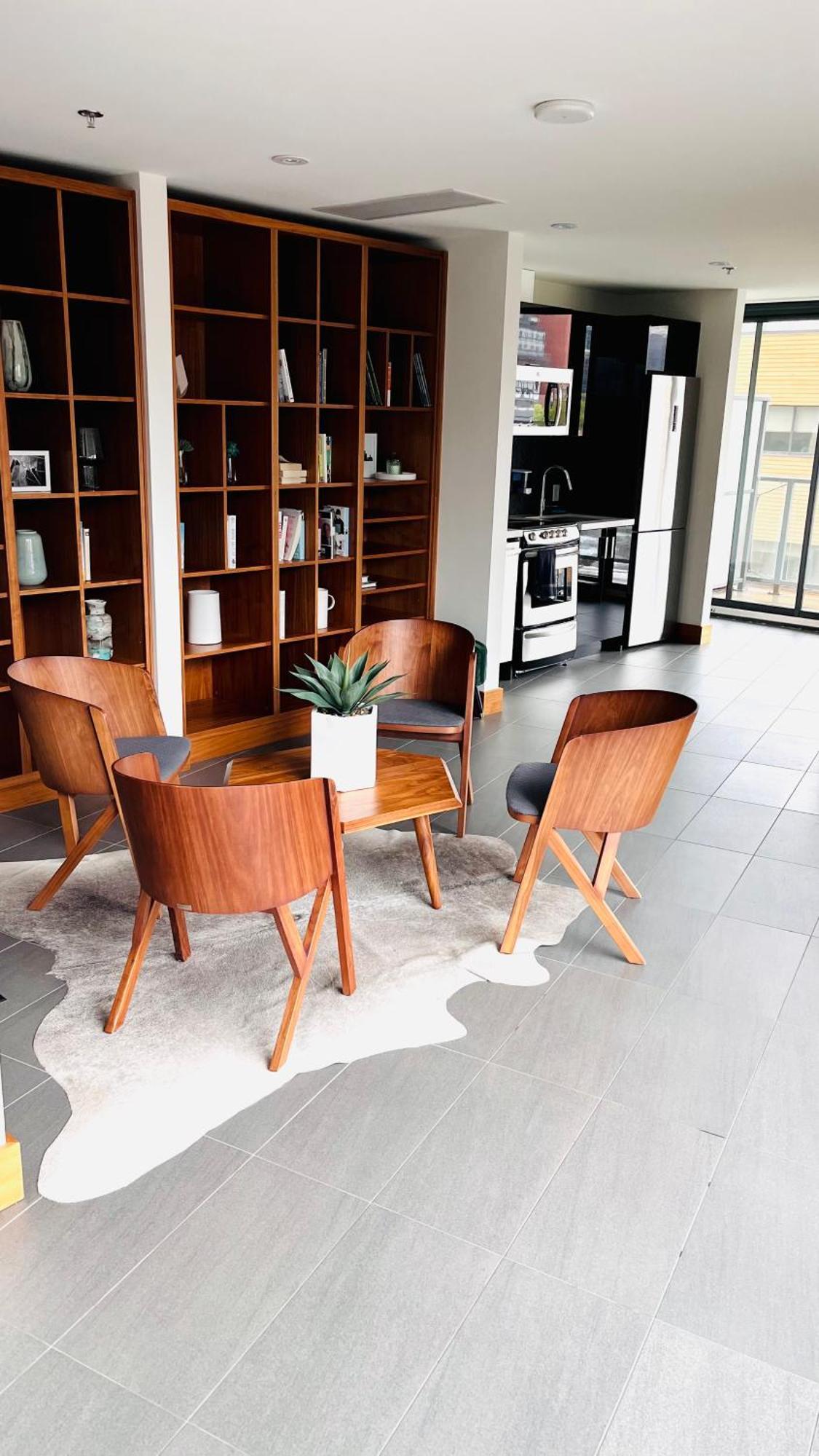 Luxury Dt, 2 Bedroom Deal, Private Balcony, Full Kitchen, Gym - Free Parking YYC Exteriér fotografie